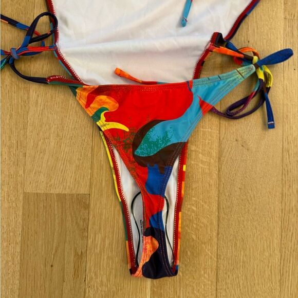 Colorful sexy one piece bathing suit - Picture 6 of 7